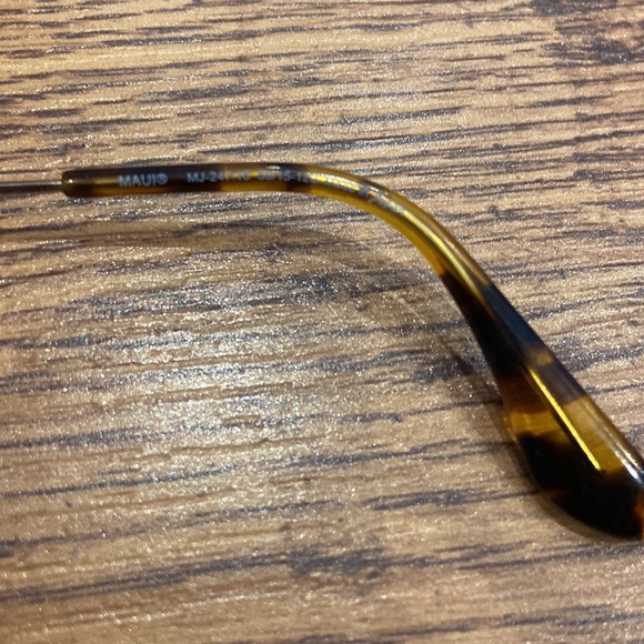 Maui Jim cliff house sunglasses - Picture 8 of 10